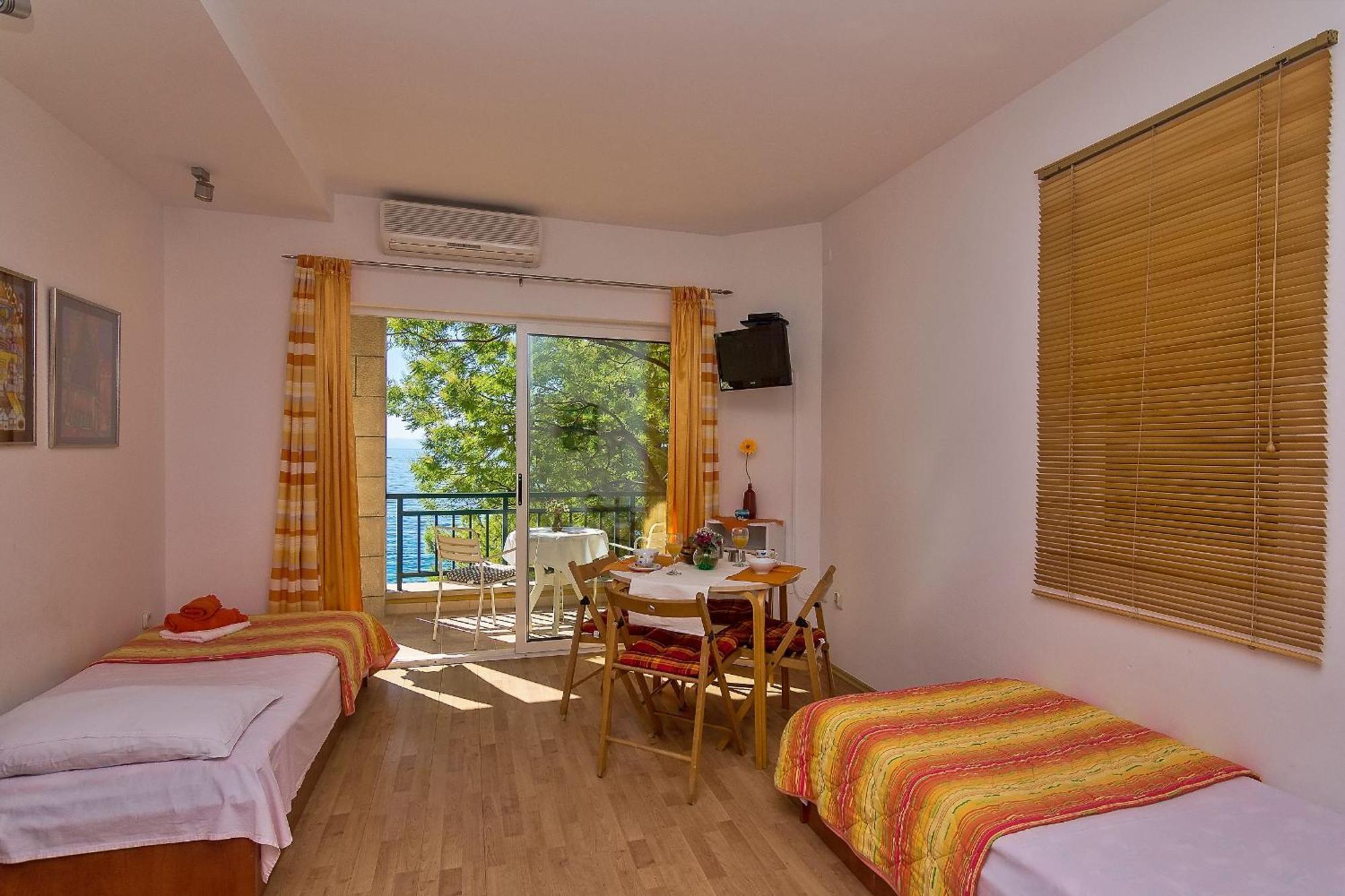 Ela Apartment Tucepi